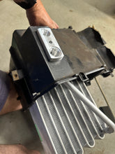 Load image into Gallery viewer, VR/VS evaporator to VN/VP evaporator box adapter
